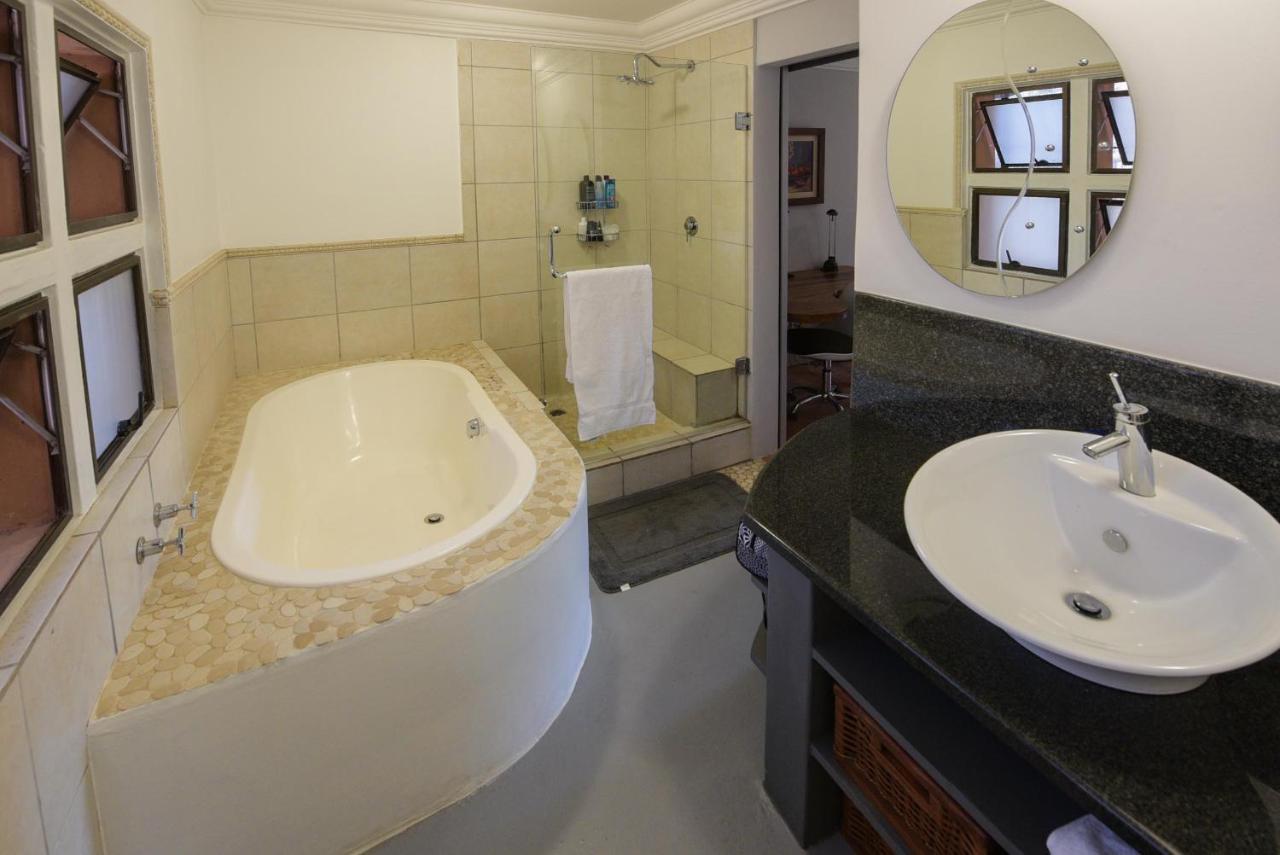 250Onindus Apartment พริทอเรีย ภายนอก รูปภาพ