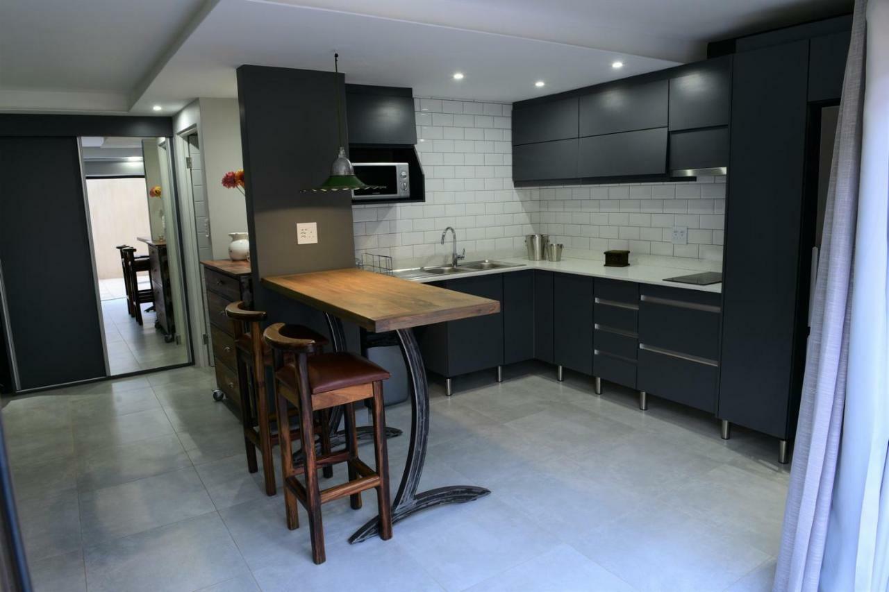 250Onindus Apartment พริทอเรีย ภายนอก รูปภาพ